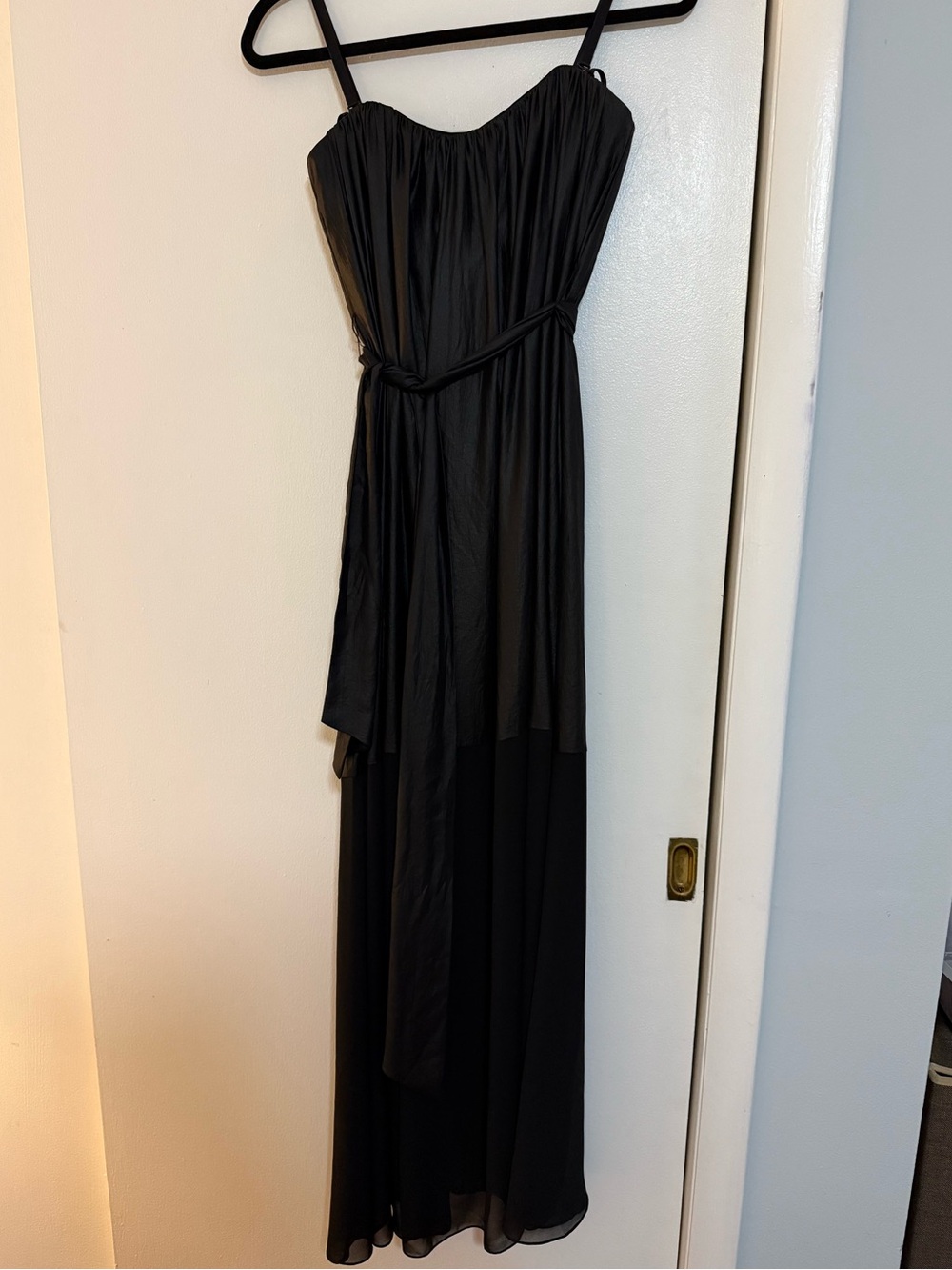 BCBGMAXAZRIA Strapless Flowy Chiffon Gown Iridescent Black 0